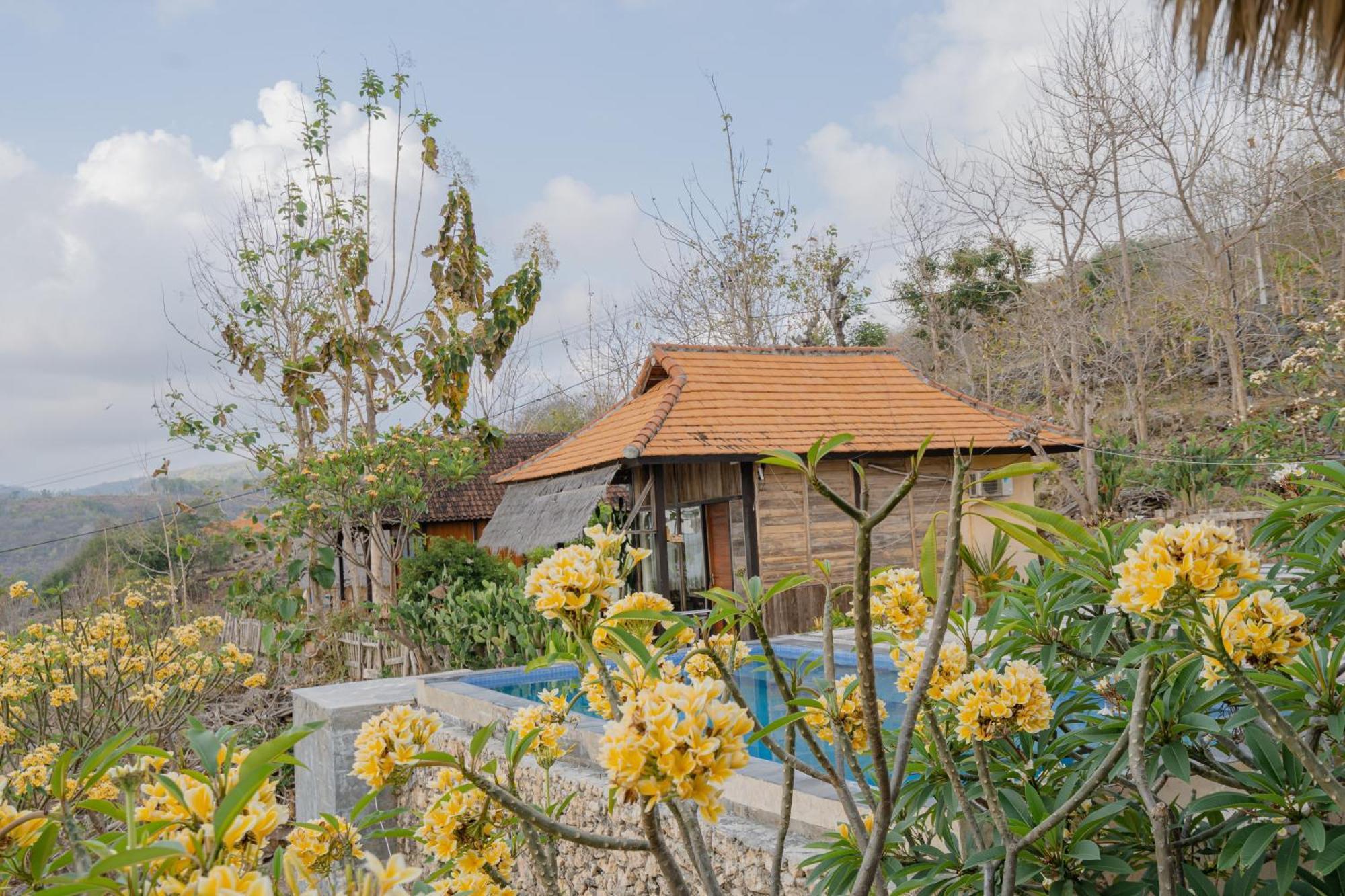 The Somayan Bungalows Batununggul Exterior photo