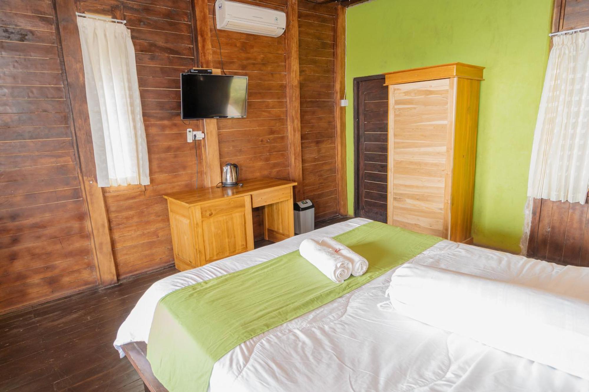 The Somayan Bungalows Batununggul Exterior photo