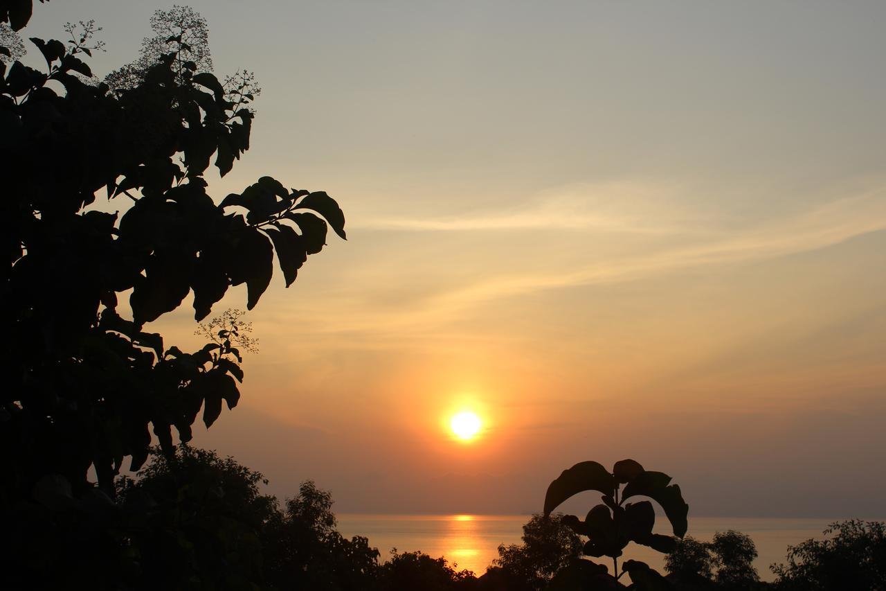 The Somayan Bungalows Batununggul Exterior photo